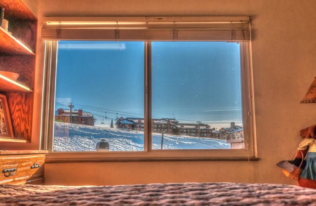 Lift Tickets Ski In Access & Hot Tub, Perfect For Couples