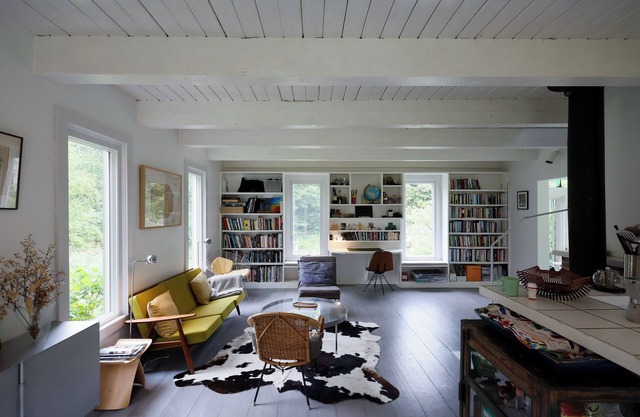 Light-filled cottage on a picturesque dirt road