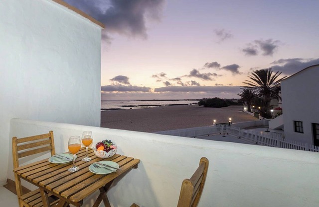 Lightbooking Los Lagos El Cotillo