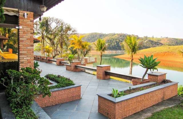 Lindo Sítio na beira da represa em Santa Isabel/SP