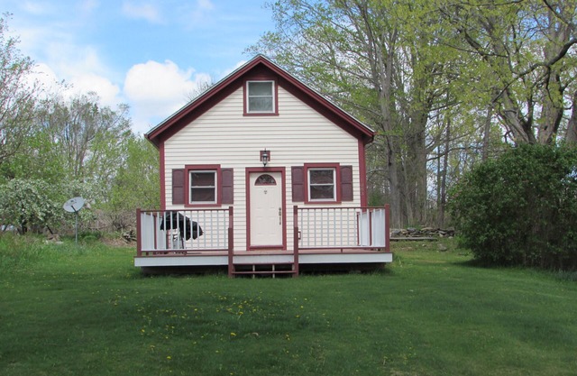 Little Red Hen es una casa de la vieja escuela del siglo XX.