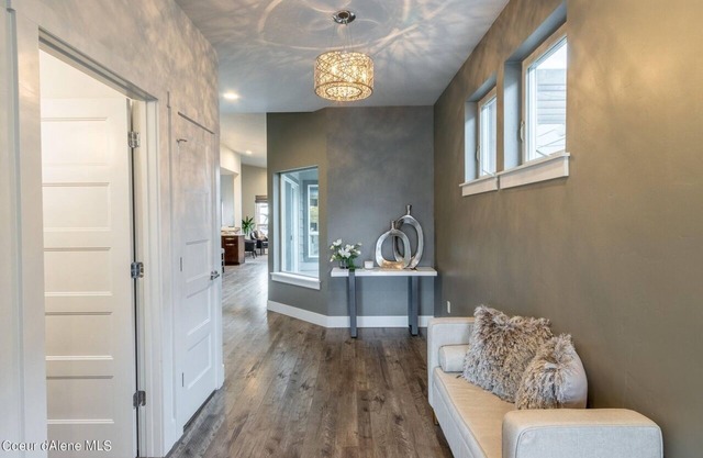 Live and Play in Coeur d Alene!! Excellent location to downtown and recreation