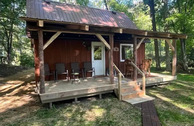Livingston cabin