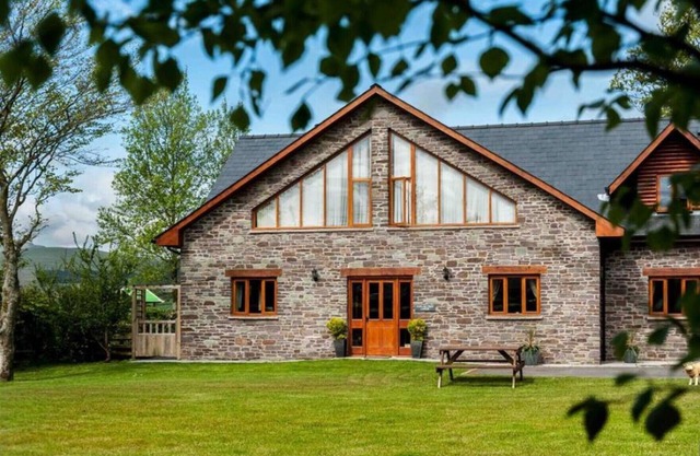 Llety Llyn y Fan - Cinco Habitaciones Casa, Capacidad 10