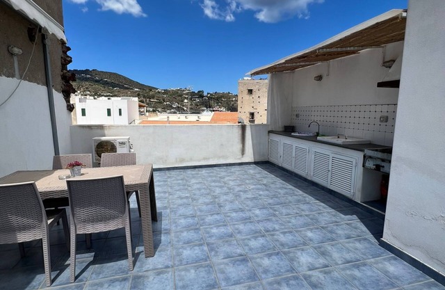 LO NARDO ACCOMMODATION