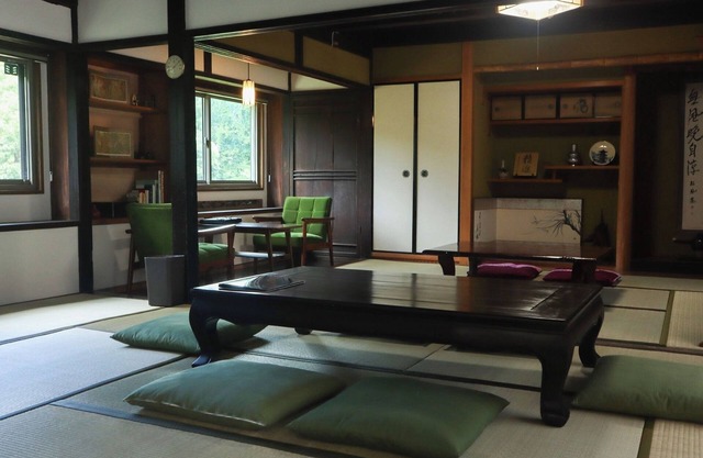 Located near Mizumadera in southern Osaka Enjoy / Kaizuka Ōsaka