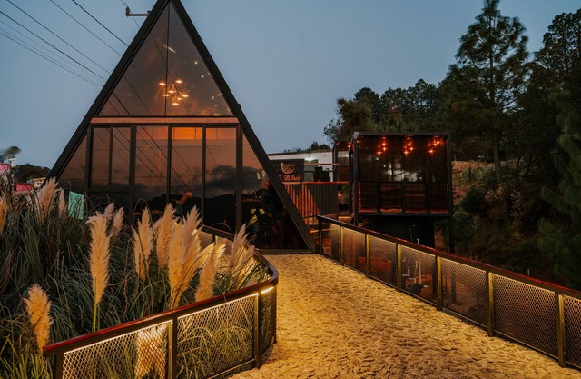 Loft triangular con vista a las montañas K NAJ