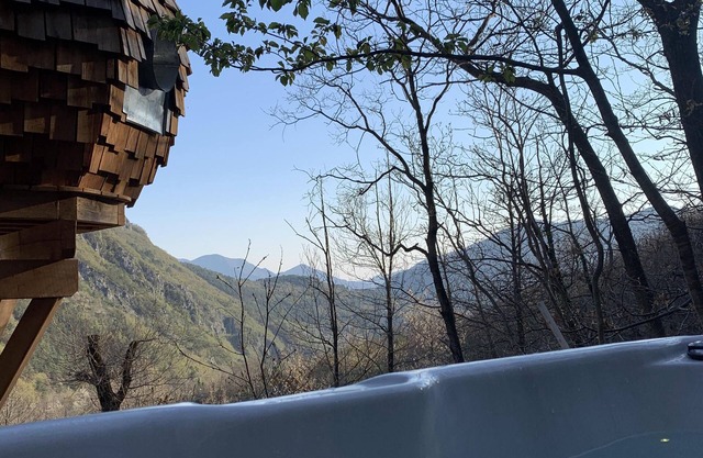 Cabaña de madera-Habitación con lavabo-Vista a la Montana-Perché dans les Arb...