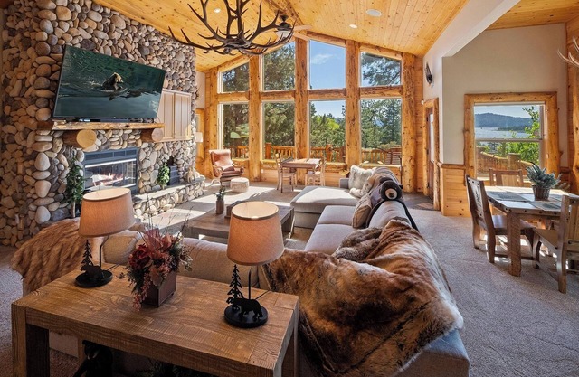 Log Styling with Spectacular Lake Views! HOT TUB! Wall to Wall Game Room!