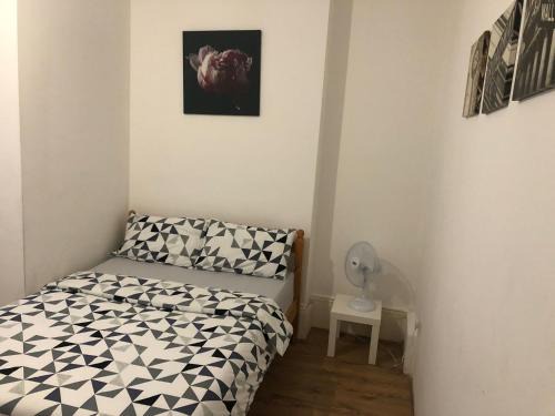 London DM x Weekly Monthly x Deals
