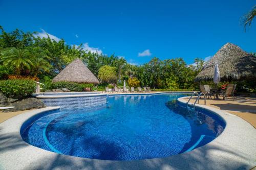 Los Suenos Resort Colina 5E two bedroom by Stay in CR