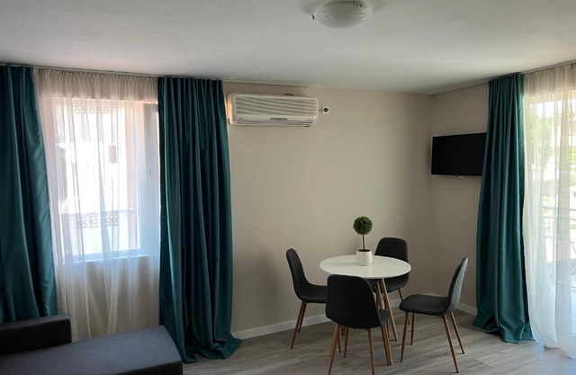 Lotos Apartments