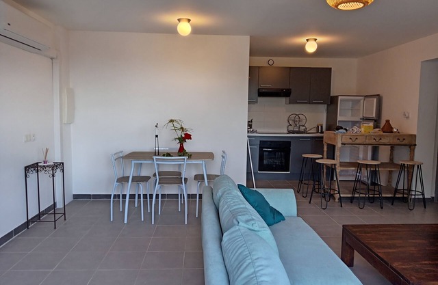 Loue grand F3 climatisé ,Haute Corse 2 grandes chambres