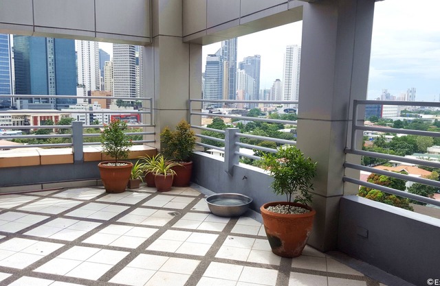 Lourdes Family Suites Makati powered by Cocotel