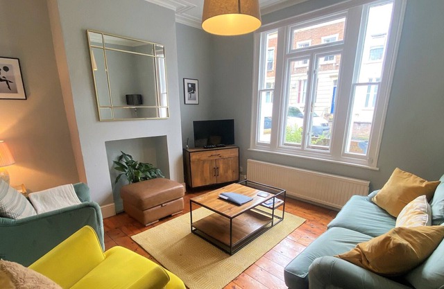 Lovely 2BR Home With Sunny Garden in Montpelier