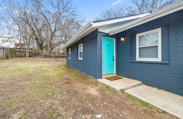 Lovely 2BR House in ATL w/ Free Parking & Wifi