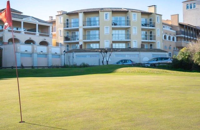 Lovely apartment for 4 people with WIFI, pool, TV, terrace and pets allowed