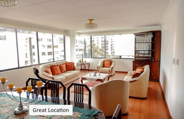 Lovely apartment in Cuenca. 10 minutes away from the downtown. Close to the tram