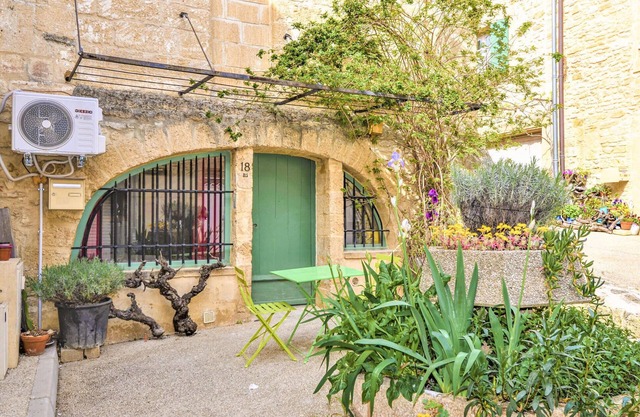 Precioso apartamento en Remoulins con.