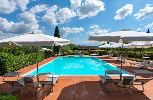 Apartamento con piscina, WIFI, A/C, TV, veranda, vista panorámica, cerca de San Gimignano
