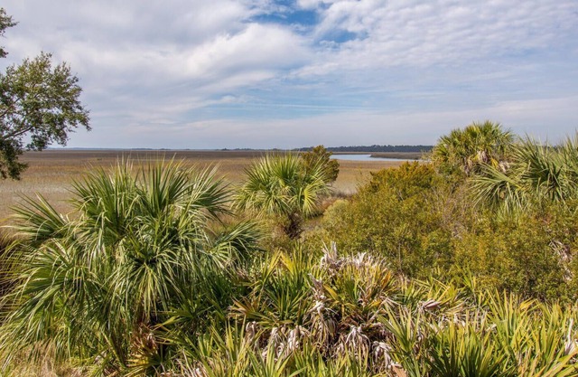 Lovely Bonito Home with Sunset Views, Balconies and Resort Amenities