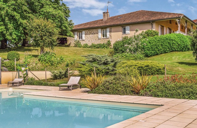 Preciosa casa en Bourgougnague