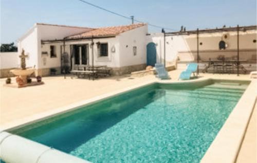 Lovely Home In Raphèle-Les-Arles