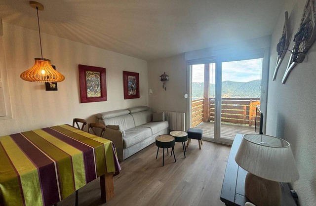 Bonito apartamento T2 cabina con vista al lago, balcón y aparcamiento cubierto
