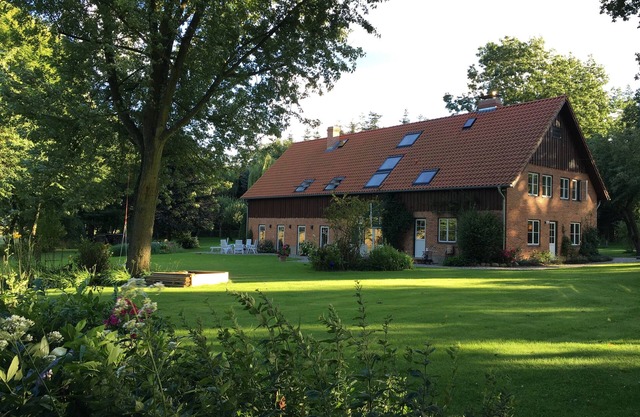 Bonita granja de descanso renovada en Holstein, Suiza, cerca del mar Báltico, naturaleza pura