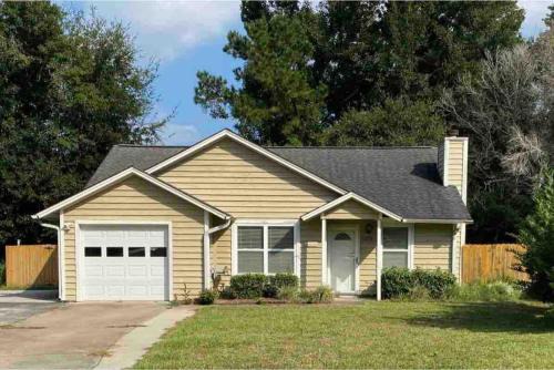 Lowcountry Oasis - 3 bed 2 bath - 5 min to beach