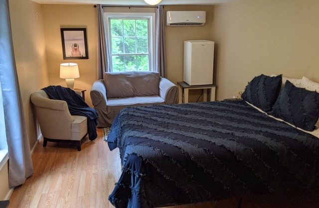 BEARS DEN-Country Spacious, Quiet and Comfortable