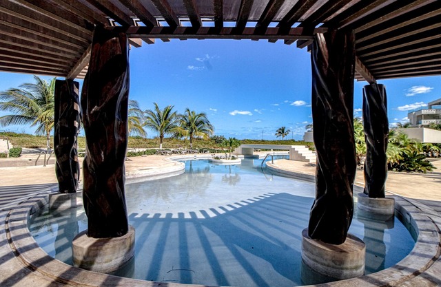 Luxe apartment with on-site pools, sundeck, & beach access