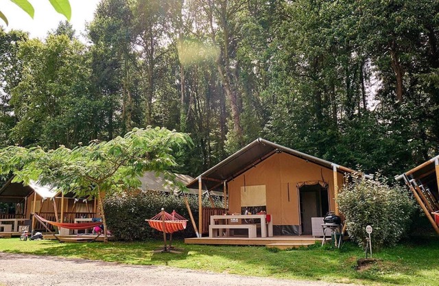 Hermoso camping de 5 estrellas junto al castillo en Bretaña