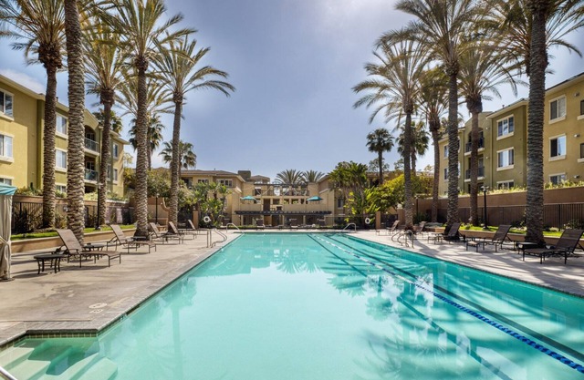 Luxe Playa Del Rey 2BR w/ Pool, Spa & Gym, nr Playa Beach, by Blueground