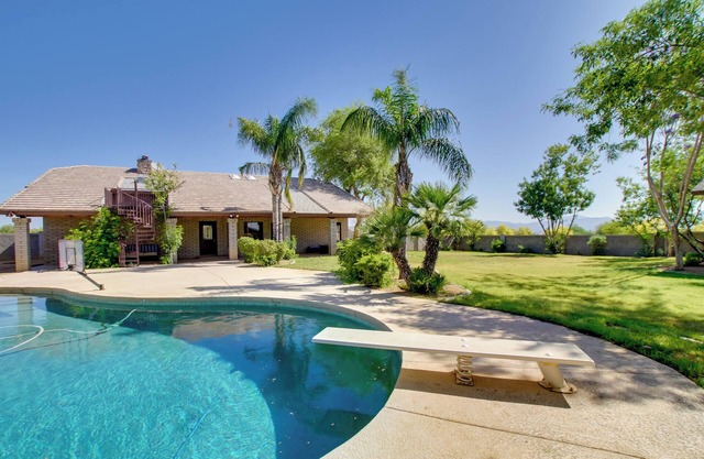 Luxe Scottsdale Home w/ Horse Stables & Pool!