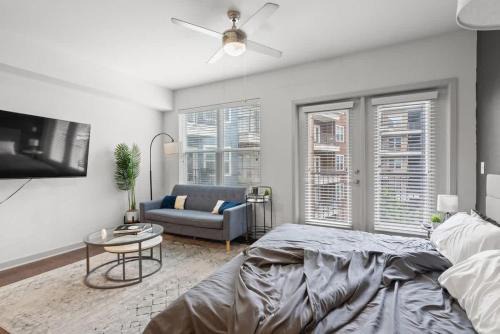 Luxurious 1 King Bed Suite In Uptown Charlotte