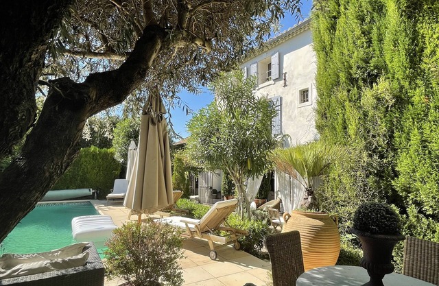 LUJOSA CASA MAESTRA DEL SIGLO XVIII - 350M2 - JARDÍN - PISCINA CLIMATIZADA