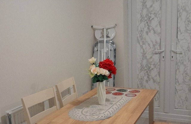 Luxurious 3 Bedroom for Contractors and Holiday With Free Wifi and Parking