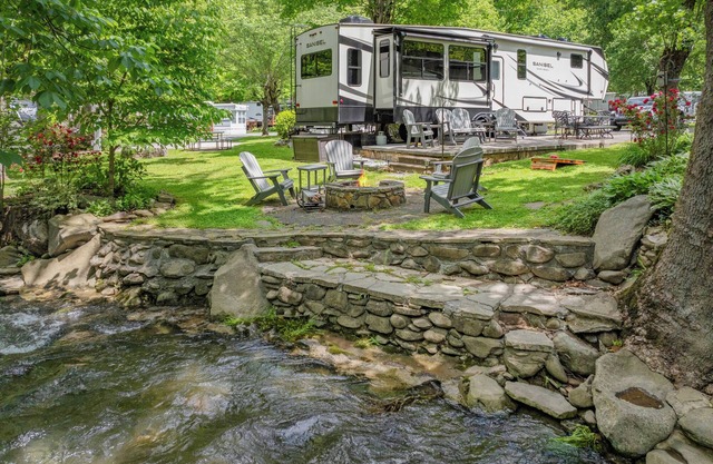 Luxurious Creekside Camper/RV in Gatlinburg, TN w/bunk room & fire pit.