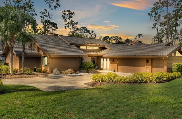 Luxurious Golf View Home w/ Screened Lanai, Chef’s Kitchen | Office | Pool Access in Saddlebrook!