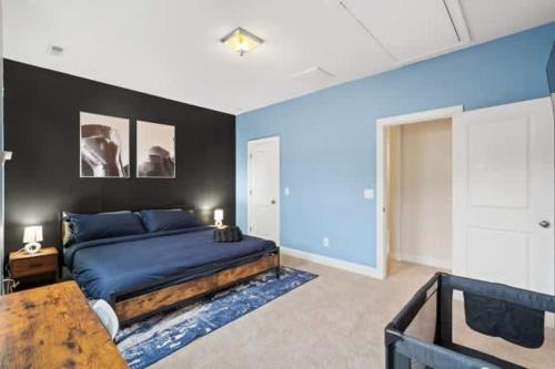 Luxurious King 3BR Townhouse in Uptown Charlotte!