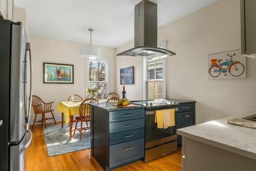 Luxurious West End Historic Townhome - The Cushman