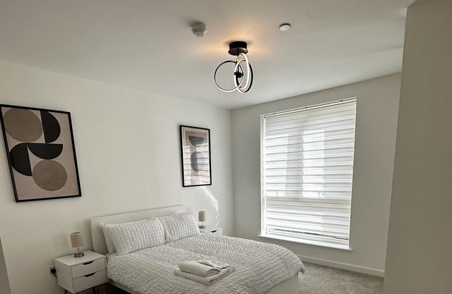 Luxury 2-bed Apartment in Barking