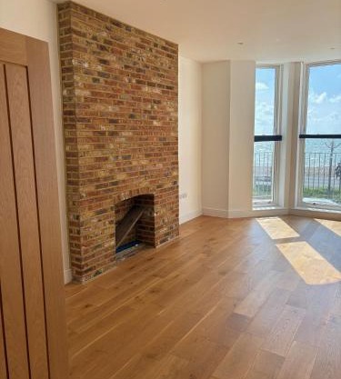 Luxury 2 Bedroom Apartment with Full Seaview's
