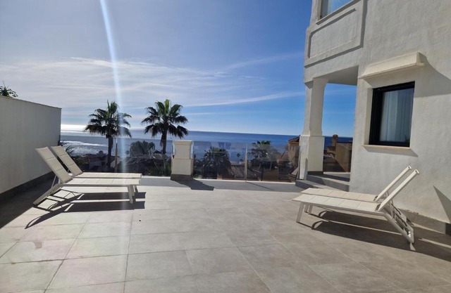 Luxury 2 bedrooms apt with seaview Blue Suite 4104