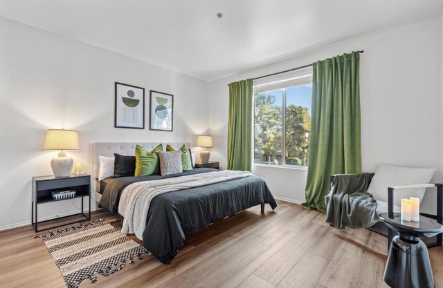 Luxury 2BDR in the center of Marina del Rey