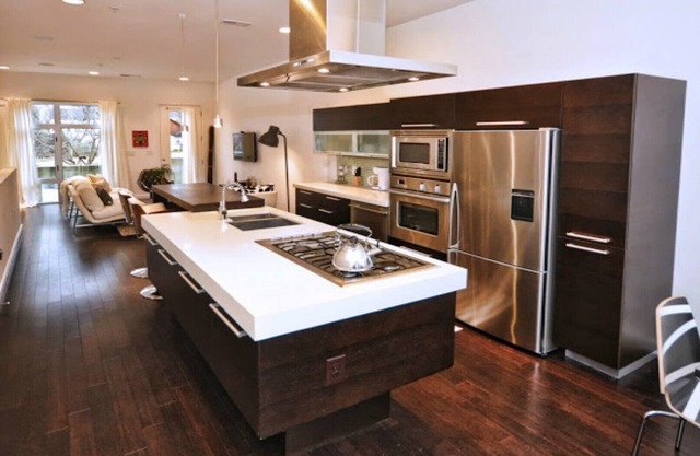 Lujo 2br / 2. Condominio 5ba en Wesley Heights por Uptown Charlotte