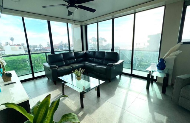 Luxury 2BR Condo Rosarito (E)