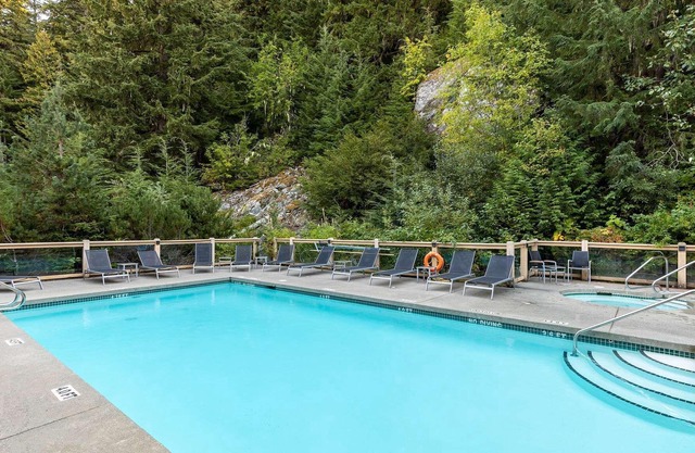 Luxury 4BR | Ski In/Out Access | Pool | Hot Tub | Managed By Aloha Whistler