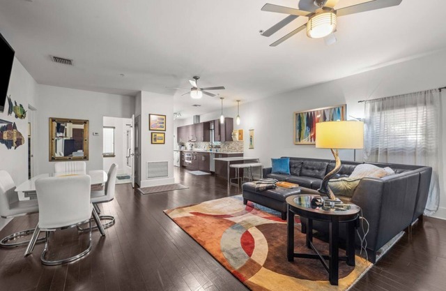 LUXURY AND LOCATION!!!